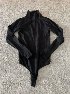 fab'rik Black Long-Sleeve Turtleneck Bodysuit